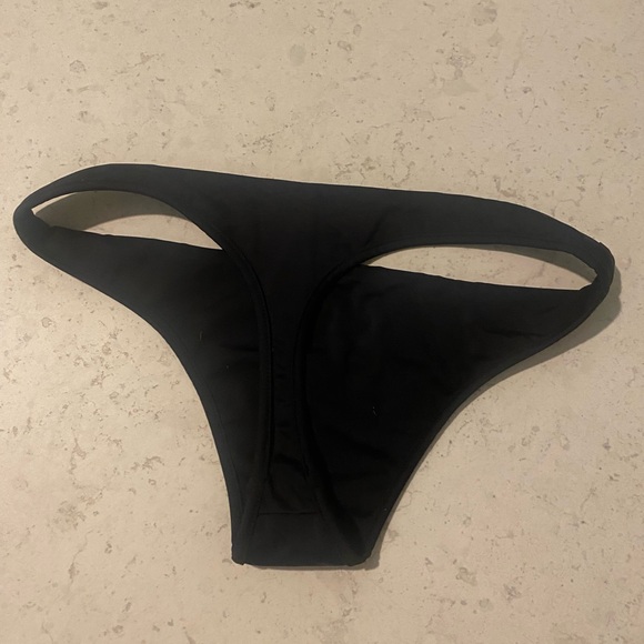 Teeny B Mesh Insert Triangle Crop with Pleated cup (full bust) - Picture 11 of 13